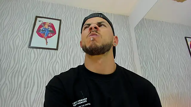 Snapshot of dylan_jacobx chatting on 16, 9, 2025 dylan jacobx online show from 16, 9, 2025