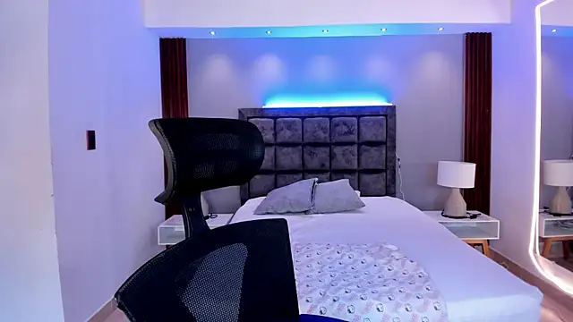 sofiacaramel online show from 21, 10, 2025