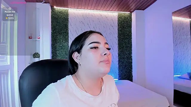 sofiacaramel online show from 16, 2, 2026