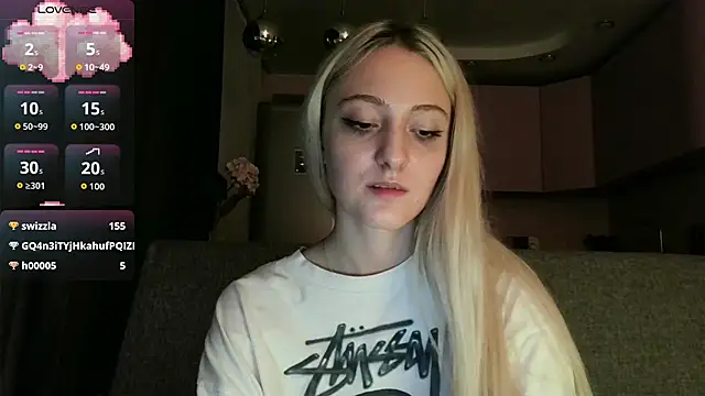Snapshot of white_liillyy chatting on 14, 9, 2025 white liillyy online show from 14, 9, 2025