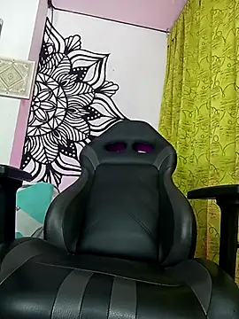 angela bigdick online show from 9, 10, 2025