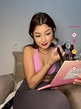 MarianaNinfa online show from 13, 7, 2026