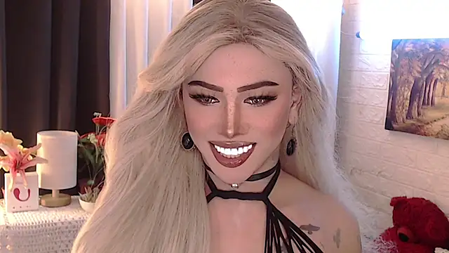Snapshot of Your_valentina_goddess chatting on 7, 10, 2025 Your valentina goddess online show from 7, 10, 2025