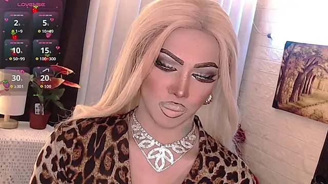 Snapshot of Your_valentina_goddess chatting on 16, 10, 2025 Your valentina goddess online show from 16, 10, 2025