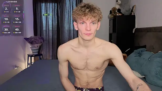 Snapshot of adam_chris chatting on 21, 10, 2025 adam chris online show from 21, 10, 2025