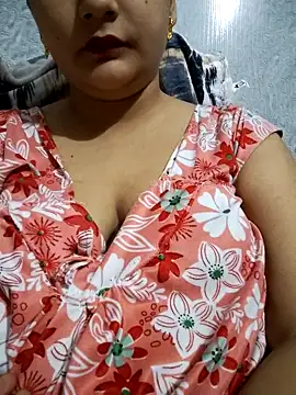 Snapshot of Anushka14321 chatting on 2, 11, 2025 Anushka14321 online show from 2, 11, 2025