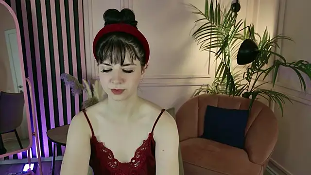 Snapshot of Wander_Waves chatting on 26, 11, 2025 Wander Waves online show from 26, 11, 2025