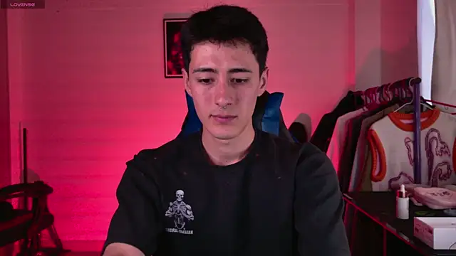 Snapshot of Jeremias_miller chatting on 17, 12, 2025 Jeremias miller online show from 17, 12, 2025