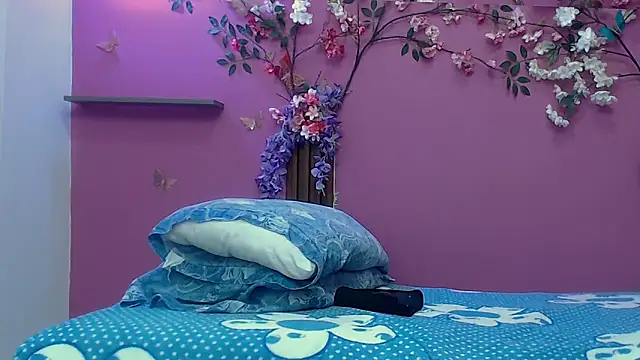 skinnybarbie022 online show from 18, 11, 2025