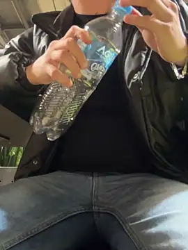 Kurtxxx22 online show from 12, 2, 2026