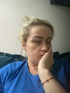 Snapshot of Alerquinasc chatting on 14, 10, 2025 Alerquinasc online show from 14, 10, 2025