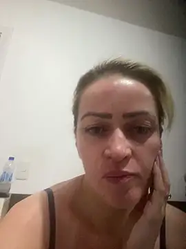 Snapshot of Alerquinasc chatting on 27, 11, 2025 Alerquinasc online show from 27, 11, 2025