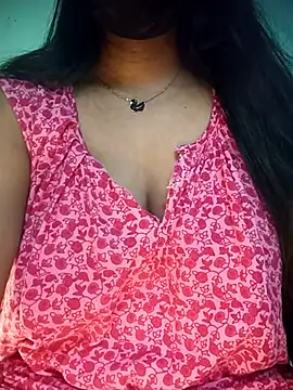 Snapshot of yoursexy_rumi chatting on 3, 11, 2025 yoursexy rumi online show from 3, 11, 2025