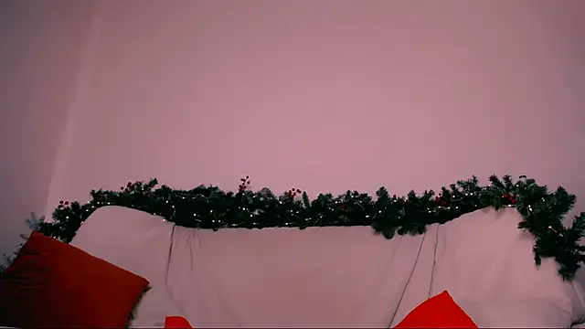 Snapshot of Charlotte_Colinss chatting on 14, 12, 2025 Charlotte Colinss online show from 14, 12, 2025