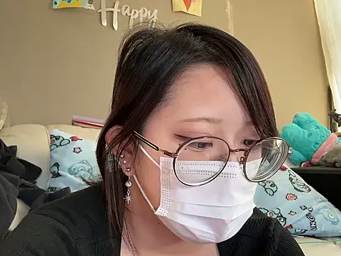 Snapshot of chaco_ chatting on 4, 12, 2025 chaco online show from 4, 12, 2025