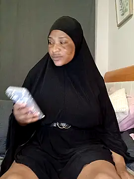 Sweetbxxx24 online show from 15, 3, 2026