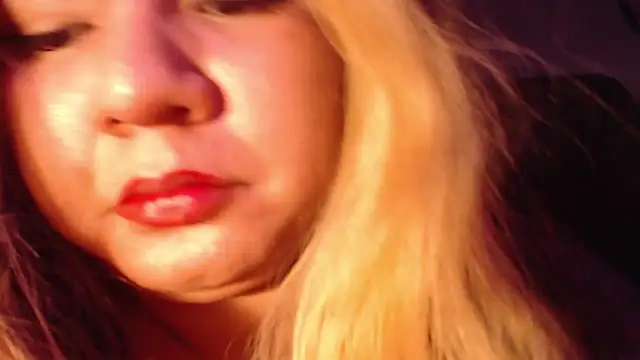 Snapshot of DotexxBig_Keitt chatting on 23, 12, 2025 DotexxBig Keitt online show from 23, 12, 2025