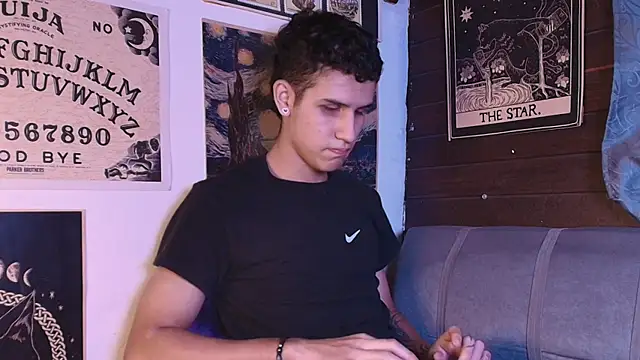 Snapshot of _realwav chatting on 14, 9, 2025 realwav online show from 14, 9, 2025