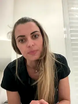 Snapshot of SweetGraciosa chatting on 18, 9, 2025 SweetGraciosa online show from 18, 9, 2025