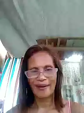 Snapshot of Kristen05 chatting on 9, 9, 2025 Kristen05 online show from 9, 9, 2025