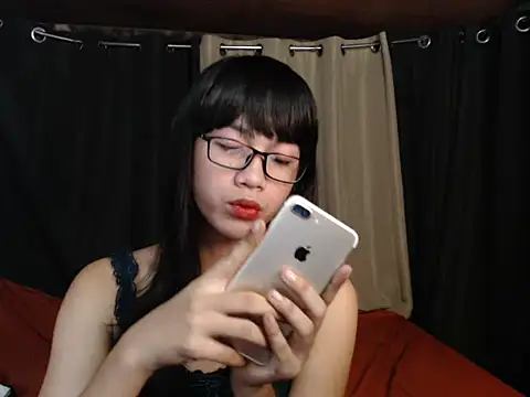 Snapshot of TefannyAngel chatting on 8, 10, 2025 TefannyAngel online show from 8, 10, 2025