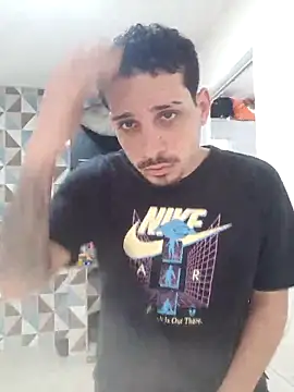 Snapshot of branquintatto chatting on 3, 10, 2025 branquintatto online show from 3, 10, 2025