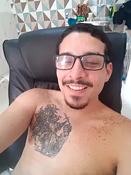 Snapshot of branquintatto chatting on 14, 10, 2025 branquintatto online show from 14, 10, 2025