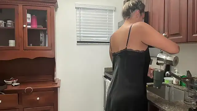 Snapshot of prettyykitty22 chatting on 3, 11, 2025 prettyykitty22 online show from 3, 11, 2025