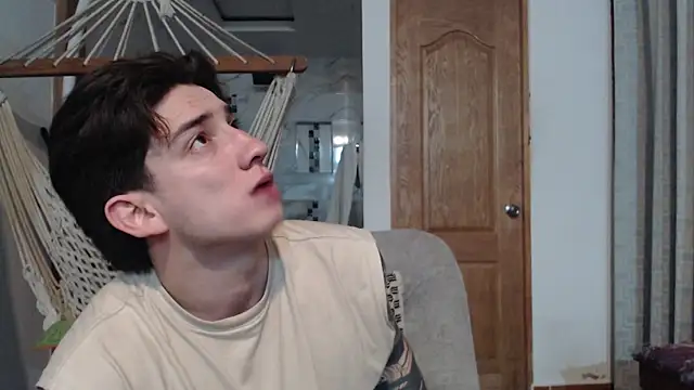 Snapshot of AteneoJr chatting on 1, 10, 2025 AteneoJr online show from 1, 10, 2025