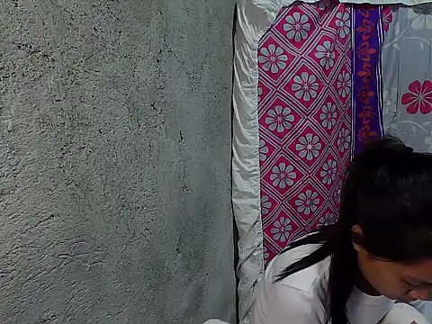 Snapshot of janelovely18 chatting on 12, 9, 2025 janelovely18 online show from 12, 9, 2025