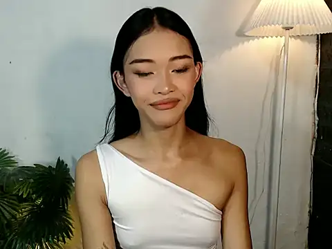 Snapshot of holyakiesha chatting on 1, 10, 2025 holyakiesha online show from 1, 10, 2025