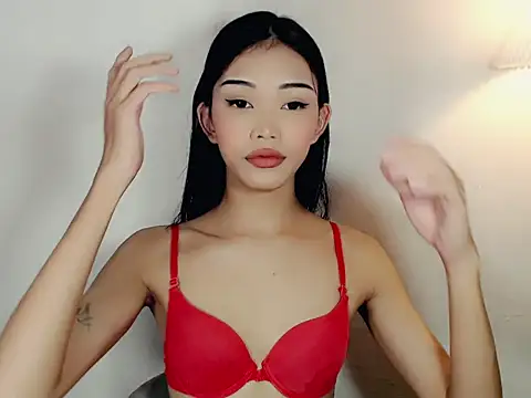 Snapshot of holyakiesha chatting on 2, 12, 2025 holyakiesha online show from 2, 12, 2025