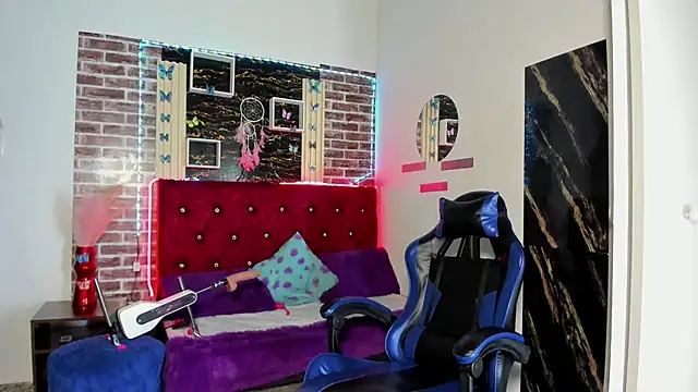 Snapshot of angelitasexxxhot chatting on 9, 11, 2025 angelitasexxxhot online show from 9, 11, 2025