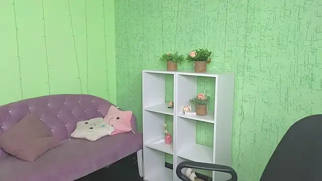 Eloisa Eliot online show from 28, 11, 2025