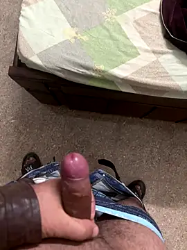 Snapshot of Hotguyforfun chatting on 4, 12, 2025 Hotguyforfun online show from 4, 12, 2025