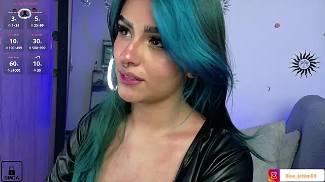 Snapshot of blue_kitten chatting on 12, 5, 2026 blue kitten online show from 12, 5, 2026