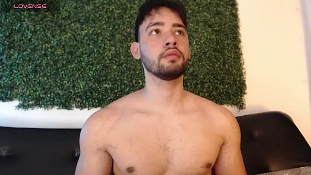 Snapshot of sam_ford_2 chatting on 8, 1, 2026 sam ford 2 online show from 8, 1, 2026