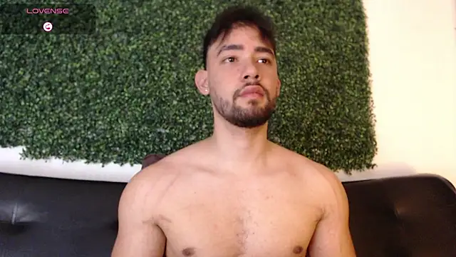 Snapshot of sam_ford_2 chatting on 4, 3, 2026 sam ford 2 online show from 4, 3, 2026