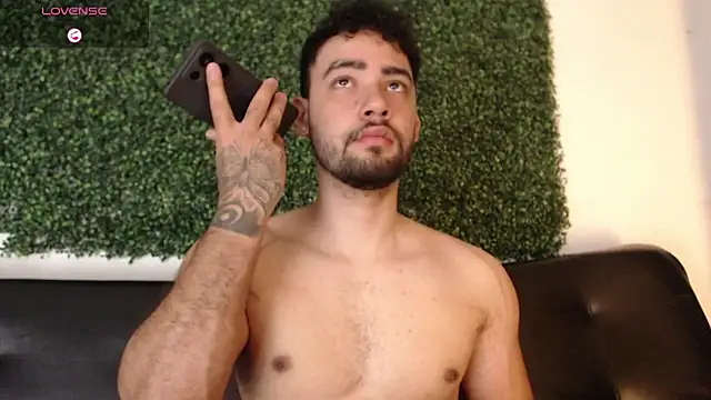 Snapshot of sam_ford_2 chatting on 25, 3, 2026 sam ford 2 online show from 25, 3, 2026