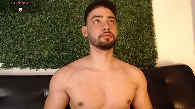 Snapshot of sam_ford_2 chatting on 31, 3, 2026 sam ford 2 online show from 31, 3, 2026