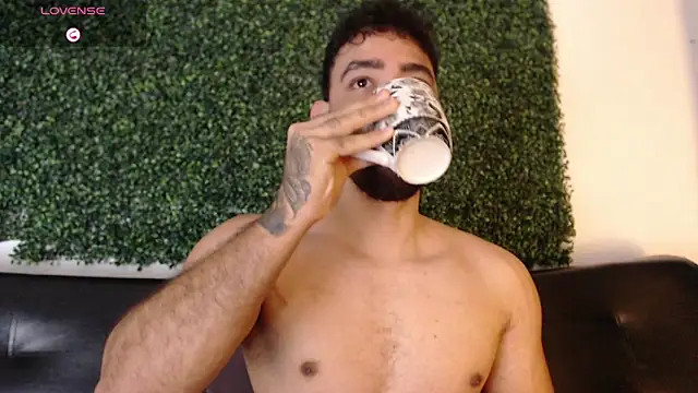 Snapshot of sam_ford_2 chatting on 4, 4, 2026 sam ford 2 online show from 4, 4, 2026