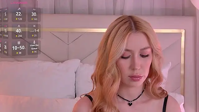 Snapshot of VelvetHell chatting on 18, 9, 2025 VelvetHell online show from 18, 9, 2025