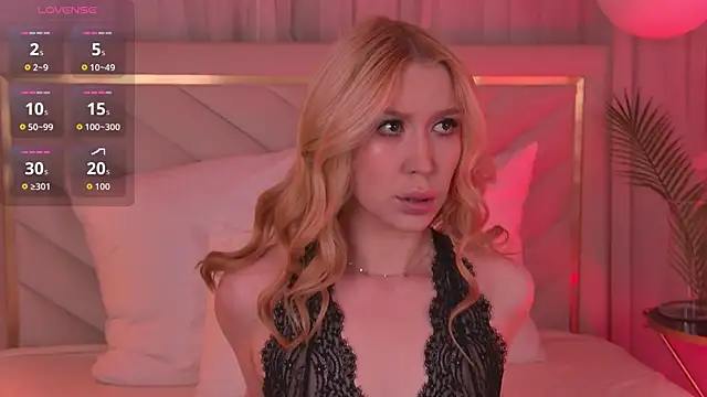 Snapshot of VelvetHell chatting on 17, 10, 2025 VelvetHell online show from 17, 10, 2025