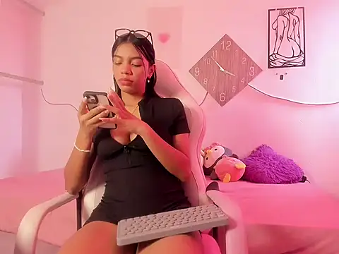 Valy hot online show from 8, 9, 2025