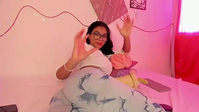 Valy hot online show from 17, 9, 2025