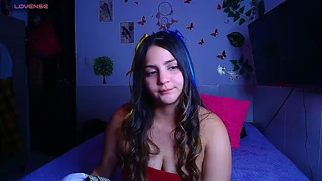 emily cooper t online show from 4, 7, 2026
