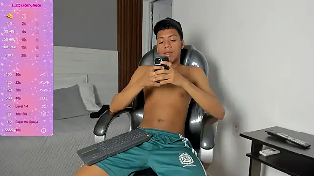 Brunette  boy online show from 15, 11, 2025