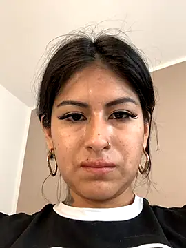 Snapshot of mrskarmaa chatting on 14, 11, 2025 mrskarmaa online show from 14, 11, 2025