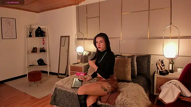 Snapshot of Lina_Montclair chatting on 14, 1, 2026 Lina Montclair online show from 14, 1, 2026