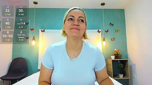 Snapshot of Heidy_milf chatting on 17, 10, 2025 Heidy milf online show from 17, 10, 2025